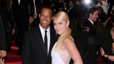 Tiger Woods y Lindsey Vonn en la alfombra roja del Instituto del Traje en el Museo Metropolitan de Nueva York