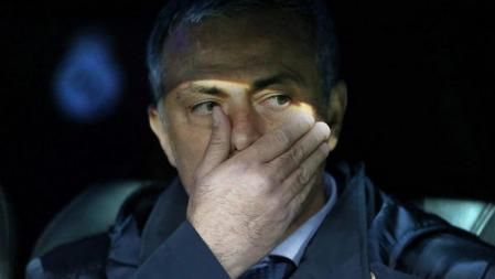 Mourinho durante la final de la Copa
