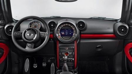 Interior del Mini Paceman