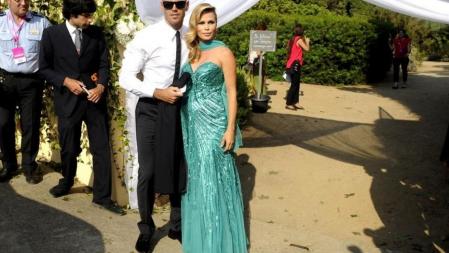 Victor Valdes y su mujer en la Boda del jugador del FC Barcelona Xavi Hernandez con Nuria Cunillera