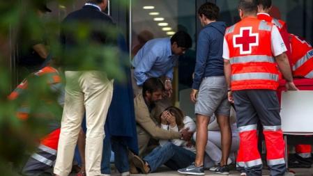 Familiares de pasajeros esperan noticias en Santiago de Compostela