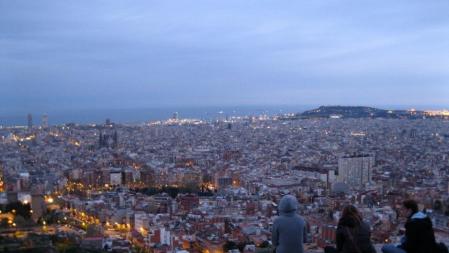 Vista panorámica de Barcelona desde el Turó de la Rovira, en el Guinardó