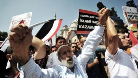 La presidencia de Egipto decreta el estado de emergencia durante un mes