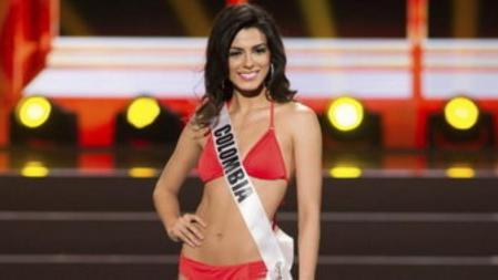 Fotografía facilitada por la organización del concurso de belleza de Miss Universo que muestra a Miss Colombia Lucia Aldana durante su participación en el desfile en traje de baño durante la competición preliminar del concurso de Miss Universo 2013