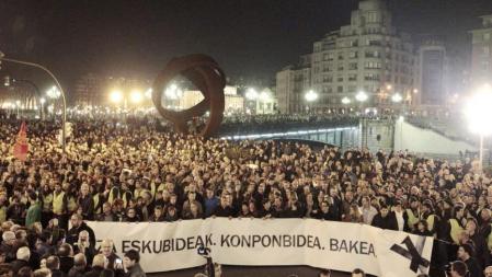 Vista general del final de la manifestación silenciosa celebrada en Bilbao