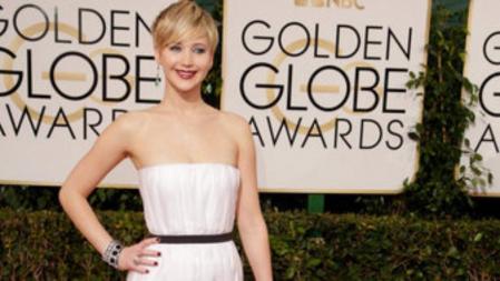 Jennifer Lawrence sigue siendo fiel a Dior sobre las alfombras rojas, en este caso, en la de los Globos de Oro