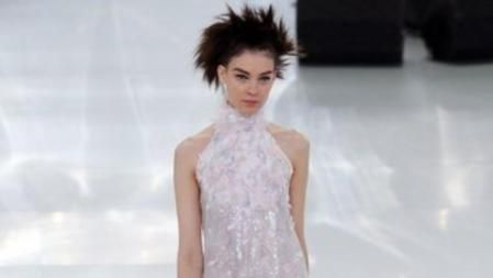 Chanel ha presentado sus propuestas para primavera-verano 2014 en la Alta Costura de París