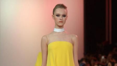 Stephane Rolland presentó sus propuestas para primavera-verano 2014 en la Semana de la Alta Costura de París