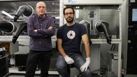 Jordi Martorell y Pablo Romero, físicos del Institut de Ciències Fotòniques de la UPC