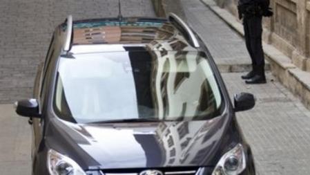 La infanta Cristina accede en coche al edificio de los juzgados de Palma para declarar ante el juez Castro