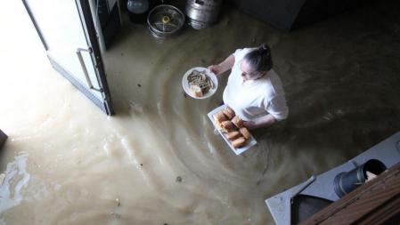 Por la cintura (Pamplona, Navarra). Segundo premio (Peugeot Metropolis y cámara Olympus Tough TG-630).