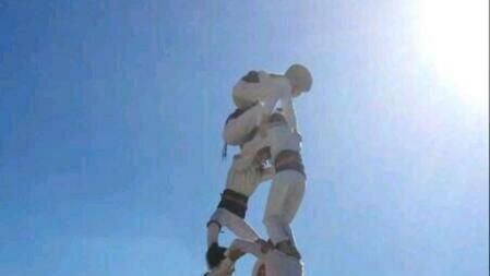 Primer 3d6 descarregat dels Castellers de Castellar del Vallès