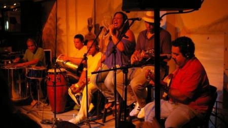 Ataulpho Alves Júnior with Samba Urbano en Lapa, Río de Janeiro