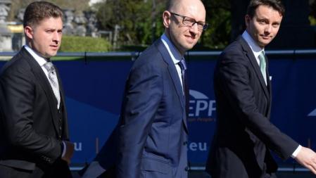 Yatseniuk en Bruselas