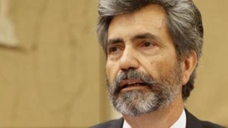 El presidente del Consejo General del Poder Judicial (CGPJ) y del Tribunal Supremo, Carlos Lesmes, hoy en su primera comparecencia en el Congreso de los Diputados donde ha anunciado el compromiso del órgano de gobierno de los jueces de impulsar su colaboración en las investigaciones sobre corrupción.