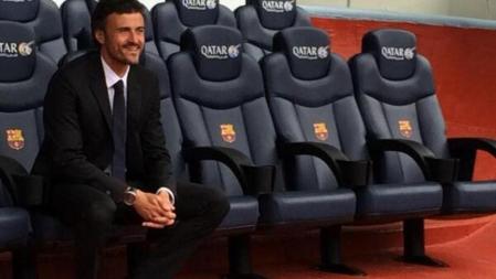 Luis Enrique se sienta por primera en el banquillo del Barça como entrenador