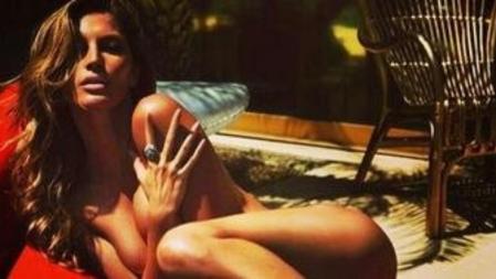 Gisele Bündchen en una de las fotografías que se ha hecho la modelo para la revista erótica francesa Lui