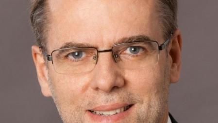 Oriol Amat es Catedrático de Economía y Contabilidad y profesor en la UPF Barcelona School of Management