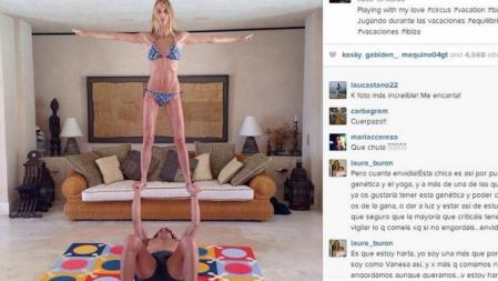Vanesa Lorenzo y Carles Puyol, practicando una postura de yoga