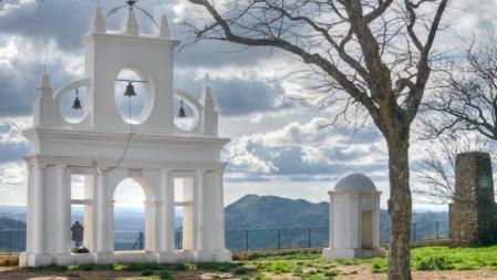 Desde lo más alto de la Peña de Arias Montano