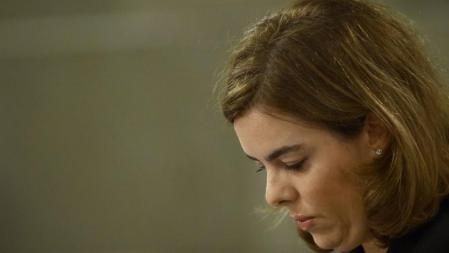 La vicepresidenta Soraya Sáenz de Santamaría, en rueda de prensa en La Moncloa