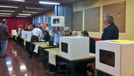 La escuela IPSI de Barcelona ya tiene sus urnas preparadas para acoger los votos de los catalanes que deseen participar este 9N