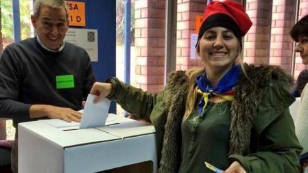 Votant a Valldoreix el 9N