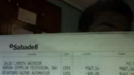 Igor Basurko muestra en una 'tweetcam' cuánto ingresaba por participar en 'Gran Hermano 14'