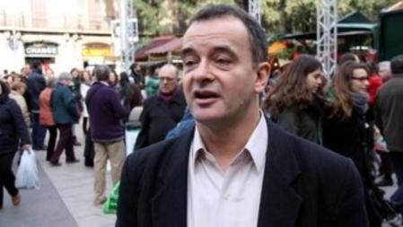 El diputado de ERC y candidato a la alcaldía de Barcelona, Alfred Bosch, en la Fira de Santa Llúcia.