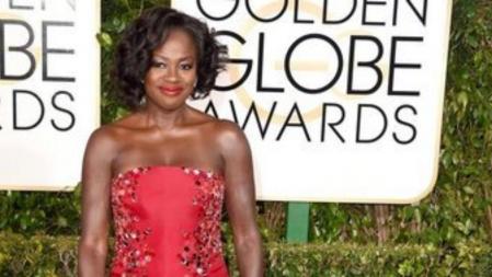 Viola Davis de Donna Karan en la 72 edición de los Globos de Oro