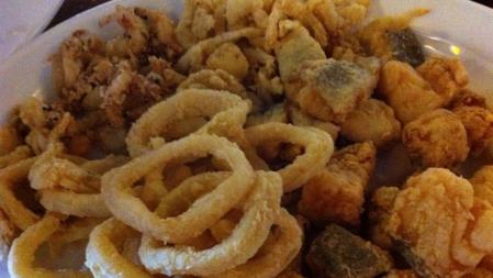 'Pescaíto frito' uno de los platos más típicos de Cádiz