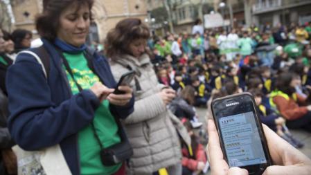 Los grupos de Whatsapp se han convertido en una pesadilla para muchos padres