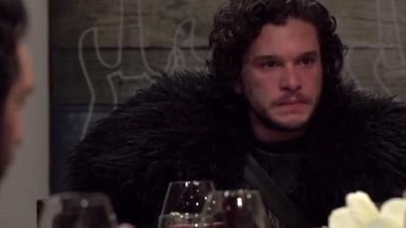 Kit Harington de 'Juego de tronos' en el 'late night' de Seth Meyers.