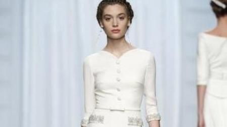 Rosa Clará ha presentado su colección para 2016 en la Pasarela Gaudí Novias