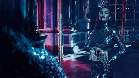 Rihanna en una de las imágenes de su Secret Garden para Dior