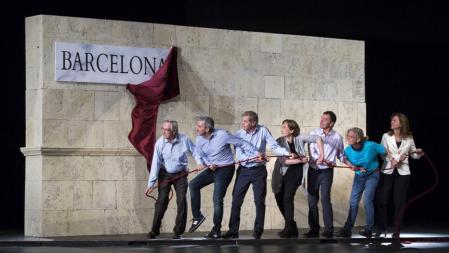 Los siete candidatos a la alcaldía de Barcelona, unidos para la fotografía de 'Guyana Guardian'