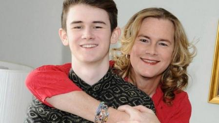 'Becoming us' muestra cómo afecta la transformación a los seres queridos.