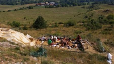 Imagen de una excavación en Montlleó 