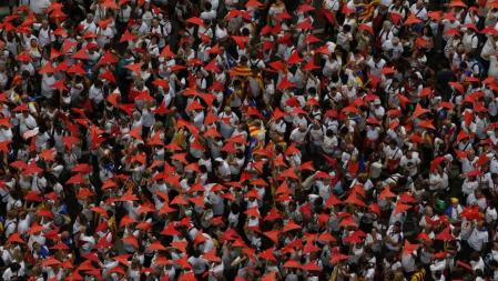 Zona roja, representante de la solidaridad, en la Via Lliure