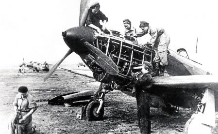 IMAGEN QUE APARECE EN EL LIBRO BRUJAS DE LA NOCHE ESCRITO POR LYUBA VINOGRADOVA