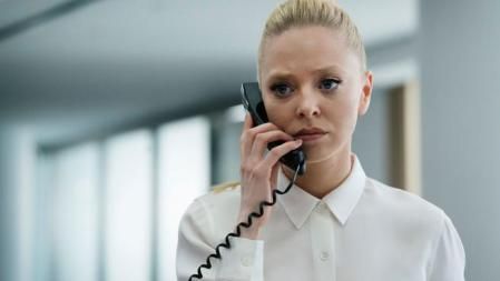 Queremos más Angela (Portia Doubleday).