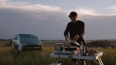 El Sion puede utilizar su energía almacenada para alimentar otros dispositivos como una cocina eléctrica