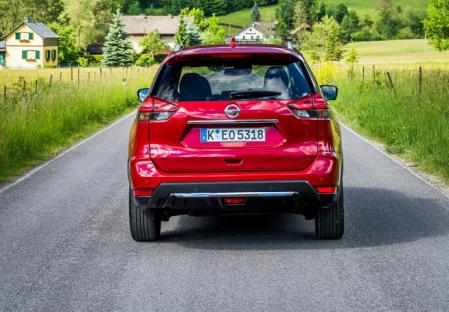 El portón trasero puede disponer de la práctica apertura manos libres