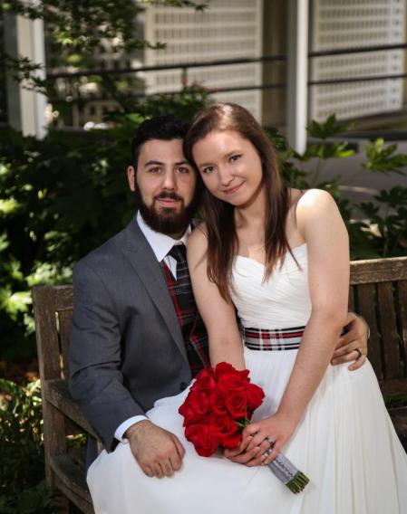 Agnes y AJ Miragliotta llevaban detalles con el estampado escocés característico de la tapicería del Golf GTI