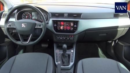 El diseño del tablier es prácticamente calcado del Ibiza. Su calidad y ergonomía es bastante notable.