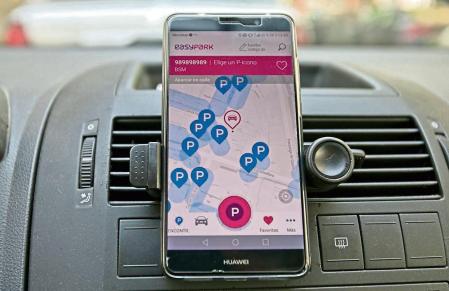 Easypark es una aplicación que permite encontrar y pagar el aparcamiento en zonas reguladas 