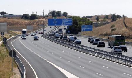 La circulación por autopistas y autovías suele ser más plácida