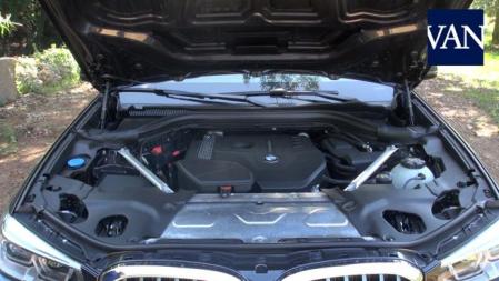 Es un coche grande y pesado, pero el consumo de su 3.0 gasolina es relativamente contenido.