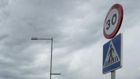 Zona urbana con limitación de velocidad a 30 km/h&nbsp;