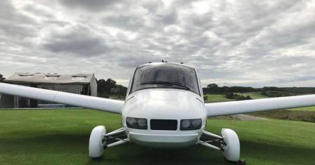 Terrafugia lanzará al mercado norteamericano el coche volador Transition en 2019